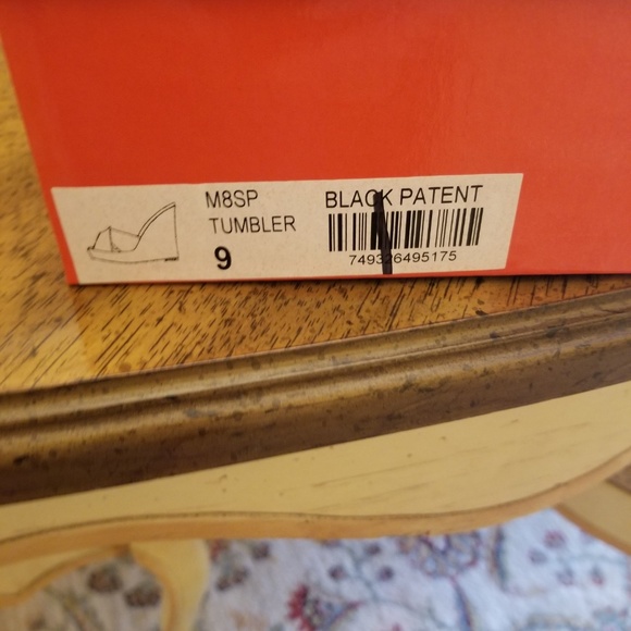 Charles by Chalres David womans shoes - Picture 5 of 5